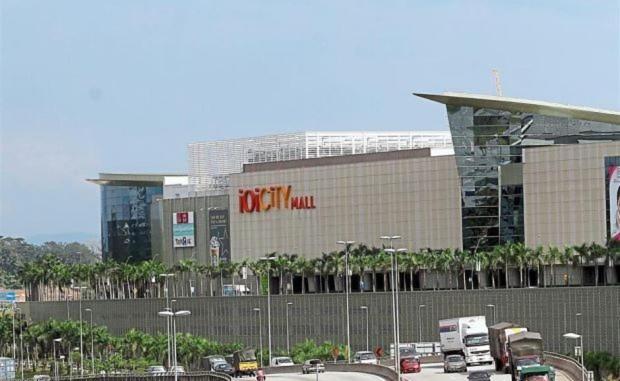 Conezion Residence Putrajaya Nearby Ioi City Mall Bagian luar foto
